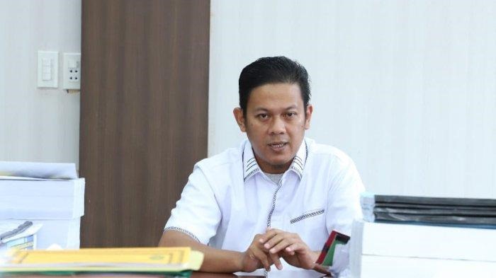 Kepala Bidang GTK, Muksalmina SP.d., M.Si