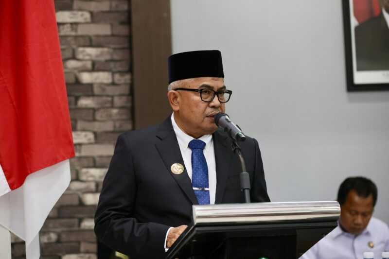 Pj Gubernur Aceh Bustami SE. M. Si, Menghadiri Rapat Paripurana DPRA Tahun 2024 dengan Agenda Penyampaian Laporan Pertanggungjawaban (LKP]) Gubernur Aceh TA
2023, Penetapan Pembentukan Panitia Khusus LKPJ Gubernur Aceh TA 2023 dan Penetapan Raqan Inisiatif DPR Aceh, senin 22 April 2024, di gedung serbaguna DPR Aceh.