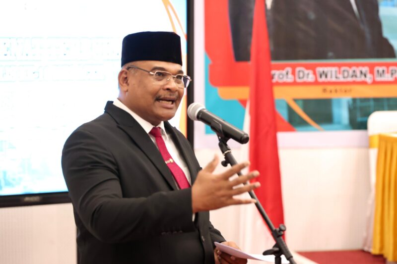 Penjabat Gubernur Aceh Dr. H. Safrizal ZA, M.Si., memberisambutan pada Sidang Senat Terbuka Dies Natalis ke-10 Institut Seni Budaya Indonesia (ISBI) Aceh, di Kampus ISBI Aceh, Jantho, Aceh Besar, Selasa, 08/10/2024.