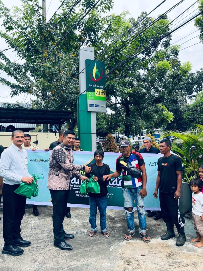 Bank Aceh Aktif Salurkan Bantuan Sepanjang Ramadan Melalui Program Cahaya Ramadan Bersama Bank Aceh Tahun 2025. Foto: Dok. Humas Bank Aceh