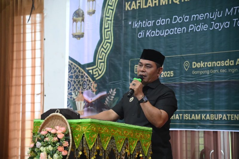 Bupati Aceh Besar, H. Muharram Idris, secara resmi membuka Training Center (TC) Persiapan Kafilah Musabaqah Tilawatil Qur’an (MTQ) Kabupaten Aceh Besar, di Aula Dekranasda Aceh Besar, Minggu (25/05/2025).