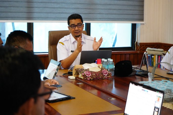 Kepala Dinas Pendidikan Aceh, Marthunis, S.T., D.E.A., menjelaskan bahwa seluruh tahapan pendaftaran mengacu pada Peraturan Menteri Pendidikan Dasar dan Menengah (Permendikdasmen) Nomor 3 Tahun 2025.