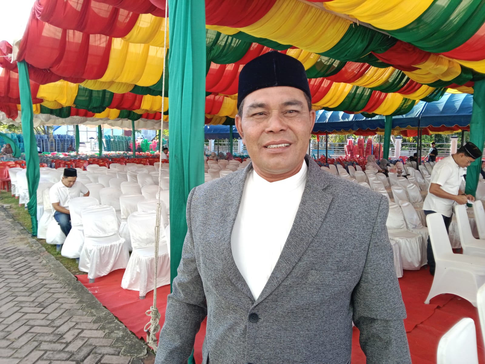 Bupati Aceh Besar, H. Muharram Idris (Syech Muharram) di kediamannya, Komplek BTN Ajuen, Peukan Bada, Aceh Besar, Kamis, (25/12/2025).